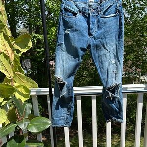 Distressed Straight Leg Jeans